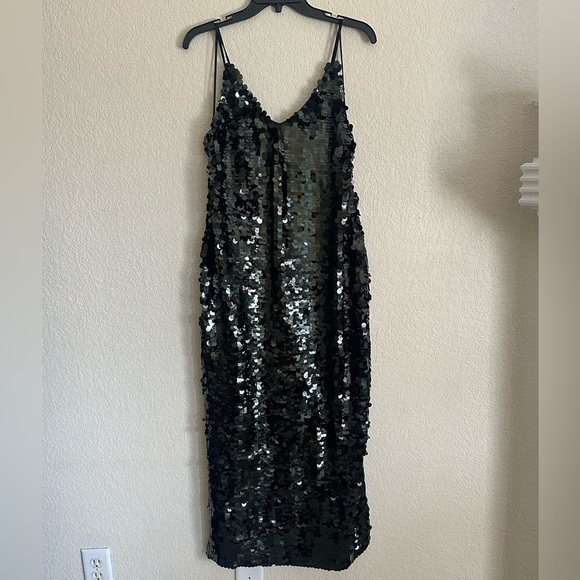 Intimately Free People Paillette Black Chunky Sequin
Midi Slip Dress XS NWOT - Picture 6 of 6